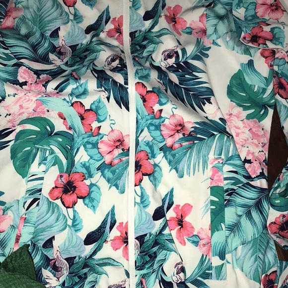 Tommy Bahama Full-Zip Shirt With Thumbholes UPF 50 Long Sleeve NWT - Picture 3 of 8